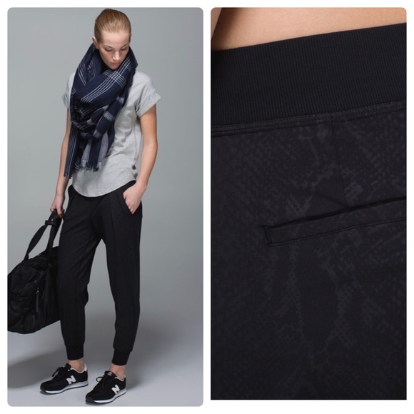lululemon athletica Pants - Lululemon yoga party pant